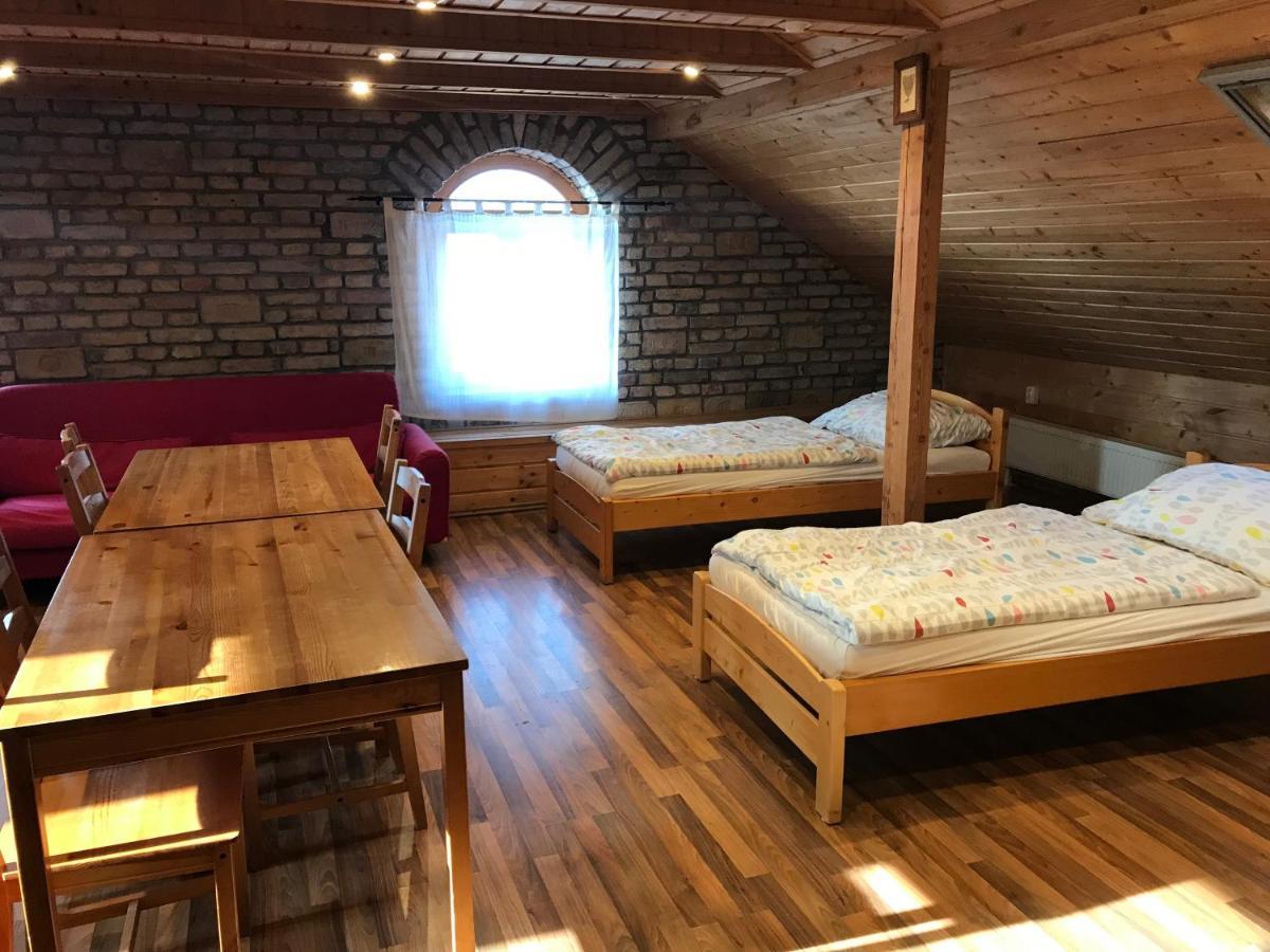 Cifrapince Es Vendeghaz Villa Tordas Buitenkant foto